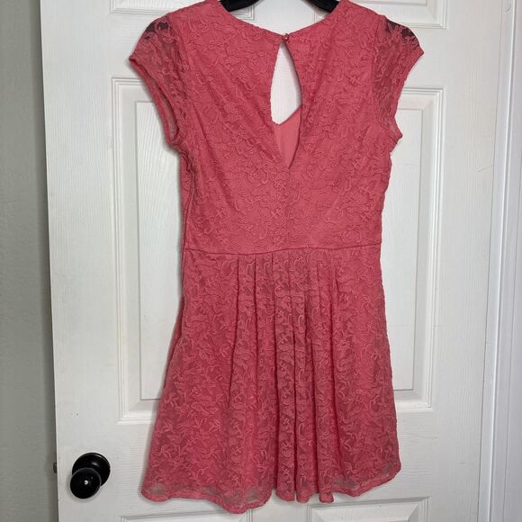 Heartsoul Large Coral Lace Dress Cap Sleeve Fit and Flare Party Skater Style - Picture 5 of 6